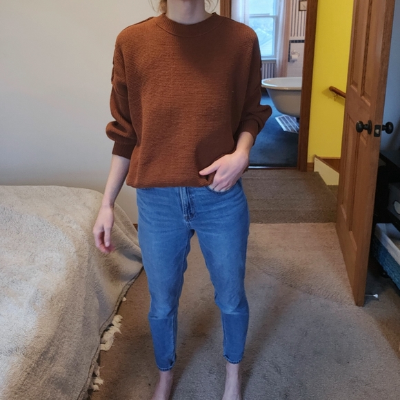 Abercrombie & Fitch sweater - Picture 3 of 4